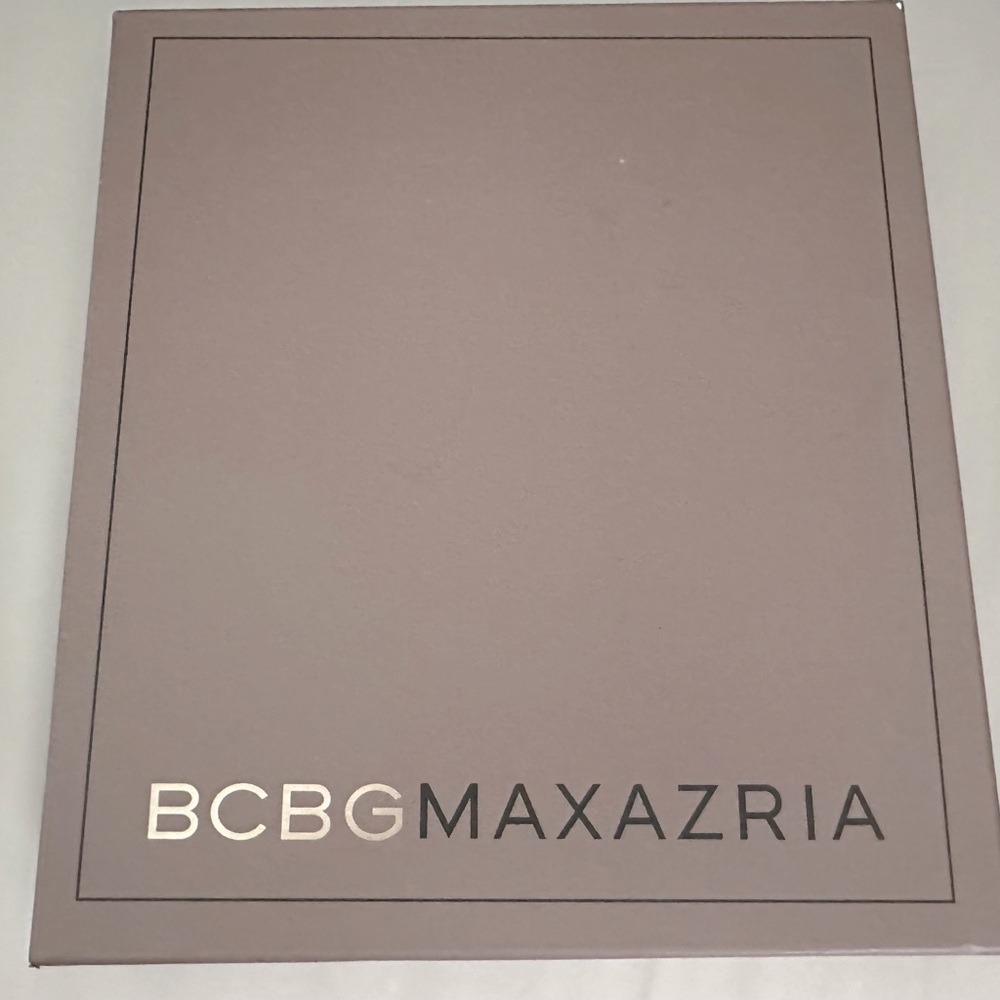 BCBG MaxAzria Medium Size Gift Box